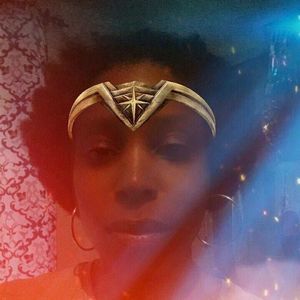 Meet your Posher, Takia